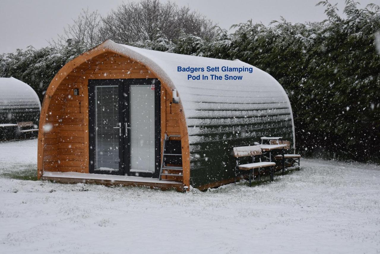 Lanterns Shepherds Huts & Glamping Happisburgh Extérieur photo