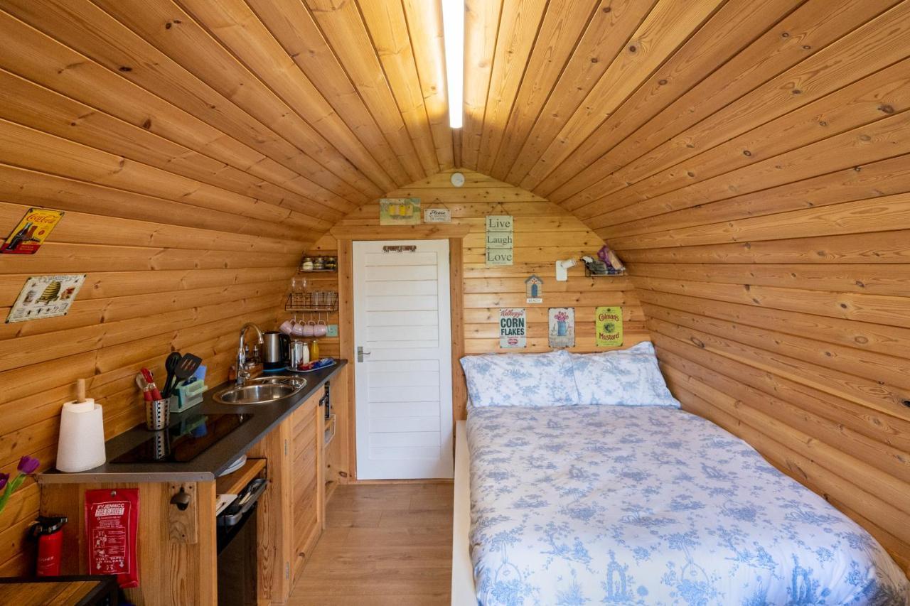 Lanterns Shepherds Huts & Glamping Happisburgh Extérieur photo