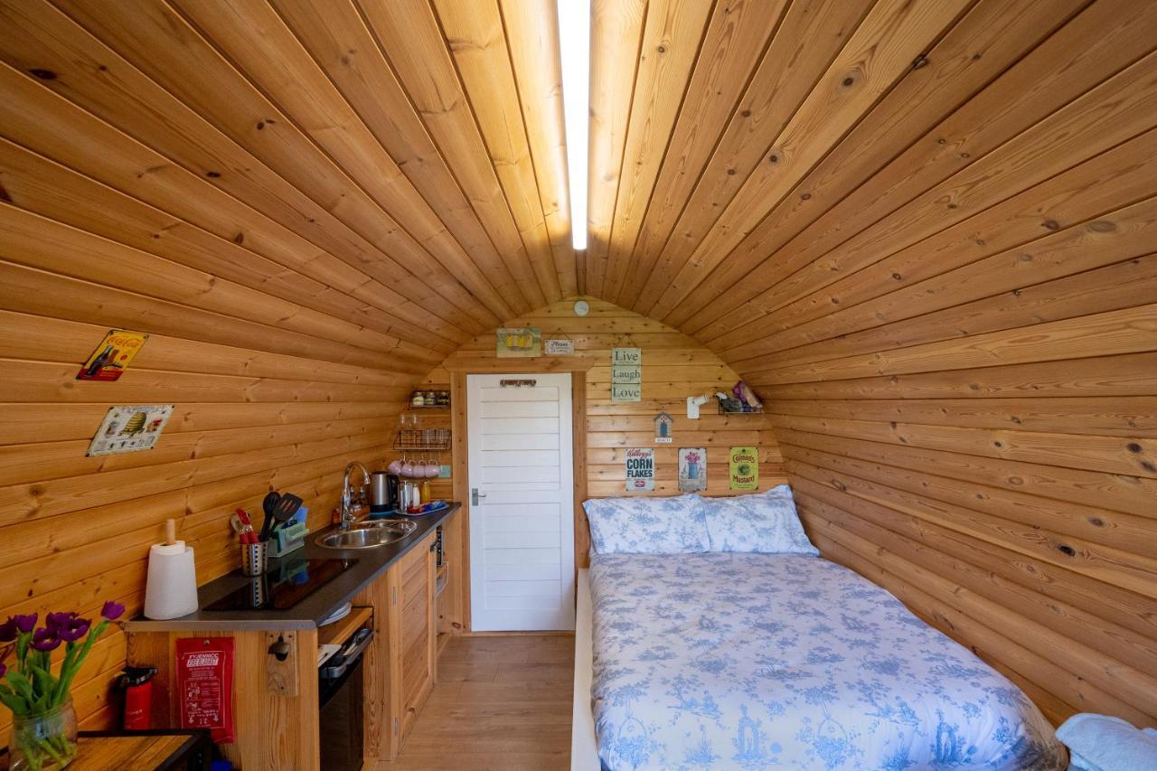 Lanterns Shepherds Huts & Glamping Happisburgh Extérieur photo