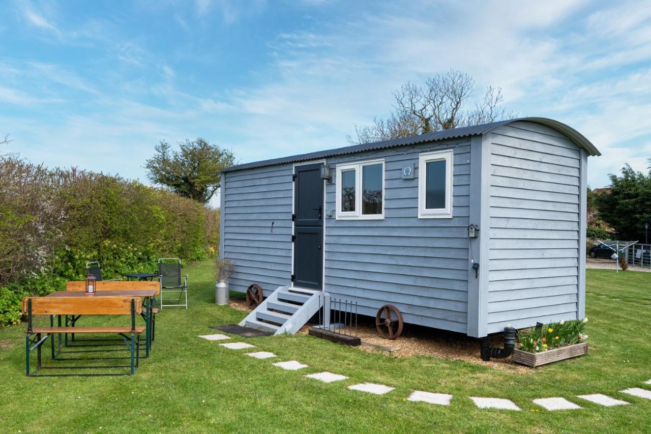 Lanterns Shepherds Huts & Glamping Happisburgh Extérieur photo